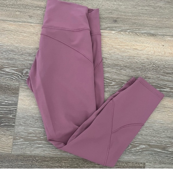 Size 10 Lululemon - Picture 1 of 5